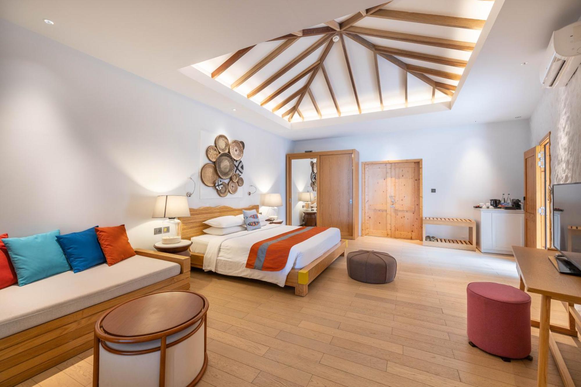 Junior Beach Suite speedboat transfers 1 up to 2 guests stays valid to 31 Oct 2027 Spa & F&B
