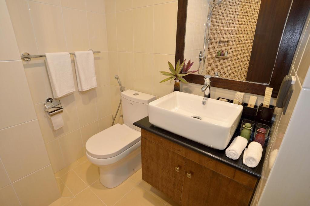 Family Suite Return Airport Transfer on Food & Beverage Complimentary Gym Access,746262077:JPEG
